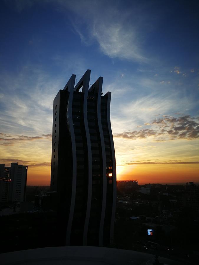 Paseo La Galeria Hotel & Suites 아순시온 외부 사진